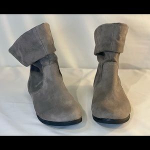 So Grey Booties, Size 8 1/2